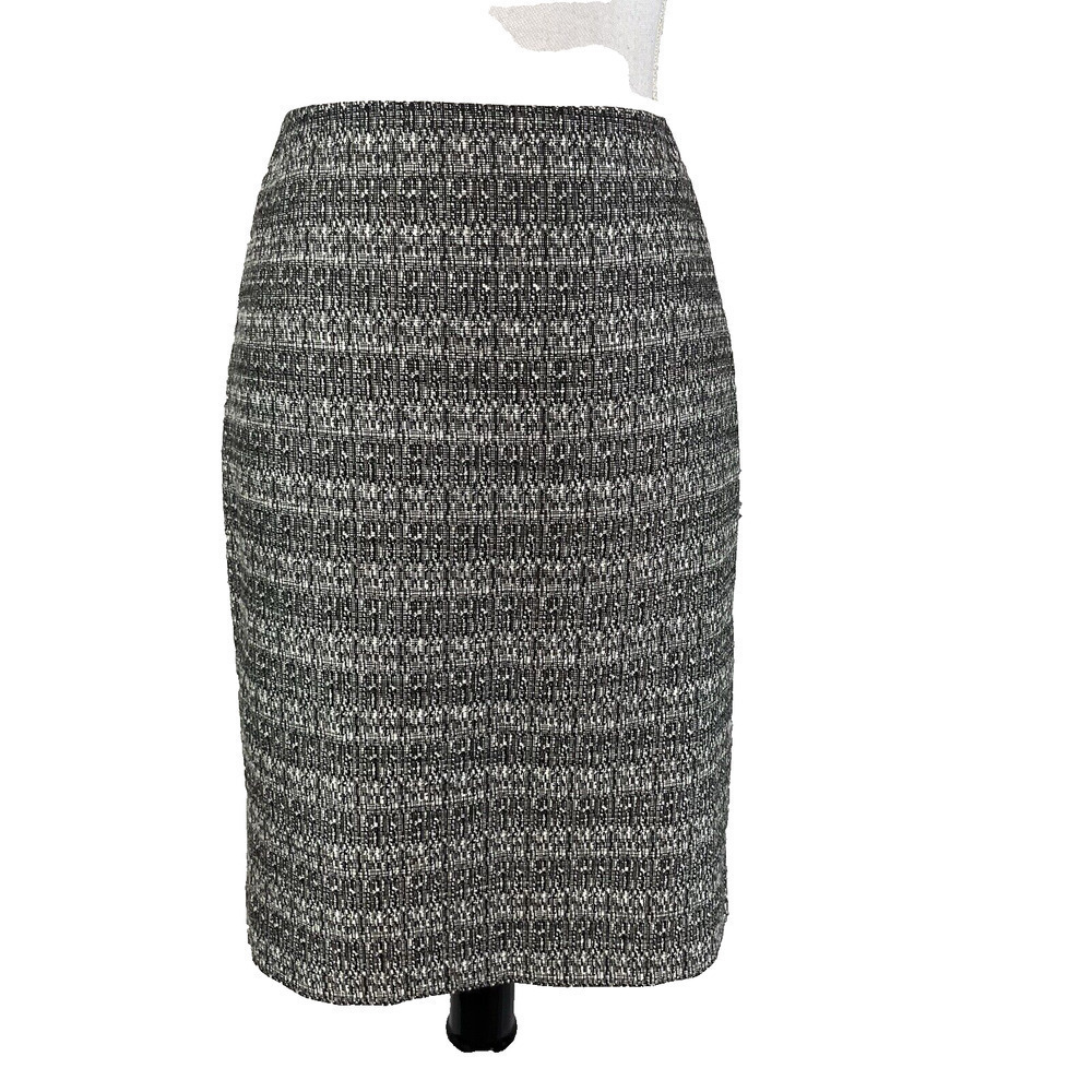 Anne Klein Skirt size 4 Black White Tweed Straight Knee Career Church Suit Slim